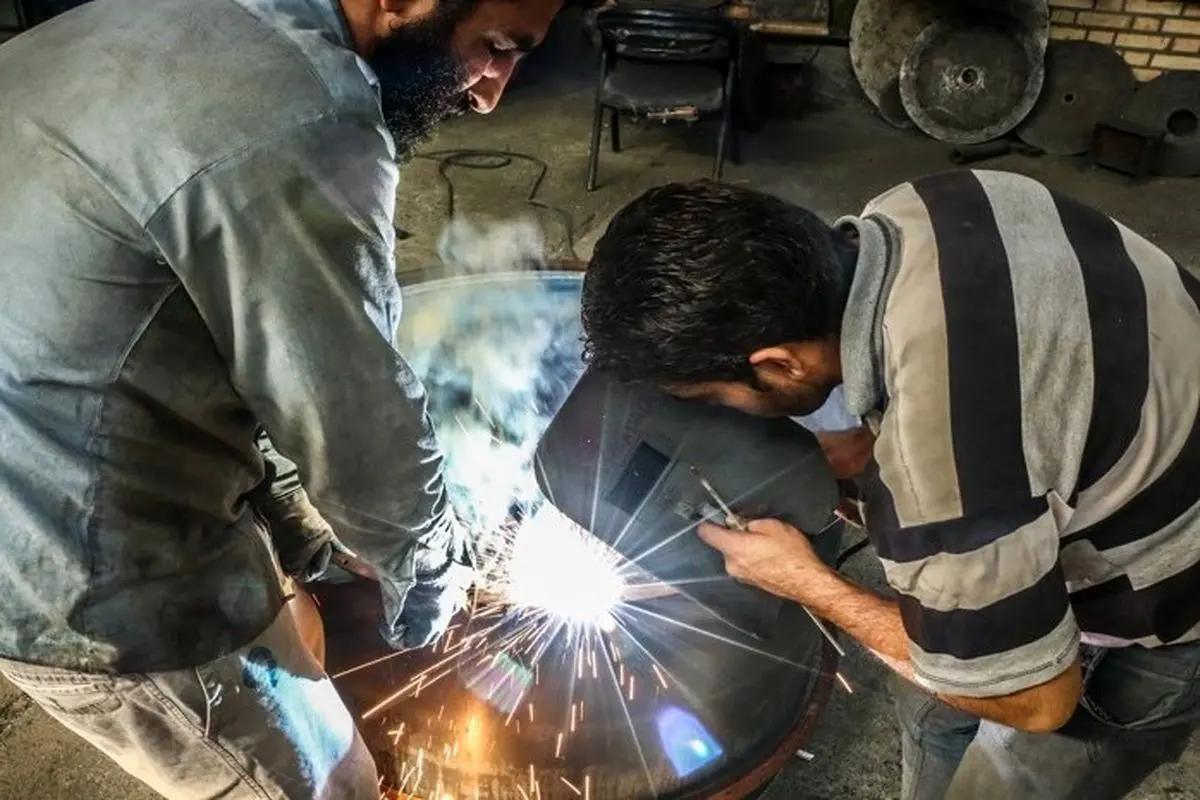 البرز یکی از قطب های صنعتی کشور